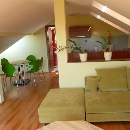 Pensjonat Tulip 3*