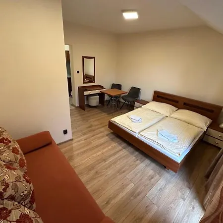 Penzión pre hostí Tulip Cerveny Klastor